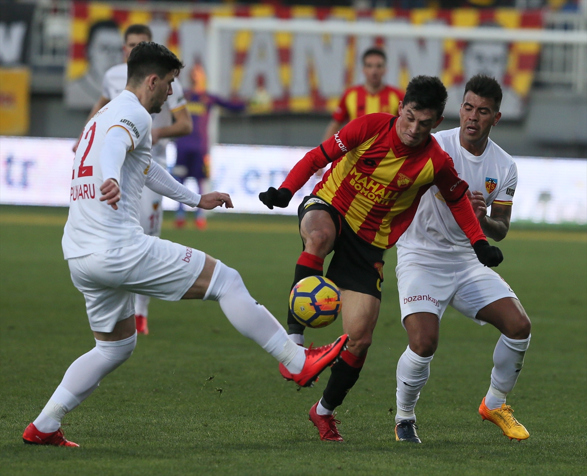 Göztepe Kayserispor'u ağırladı
