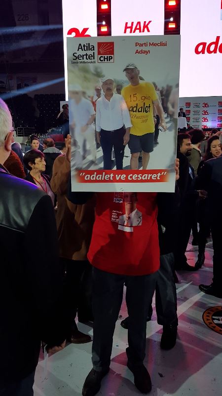 Kurultayda ikinci gün... PM heyecanı