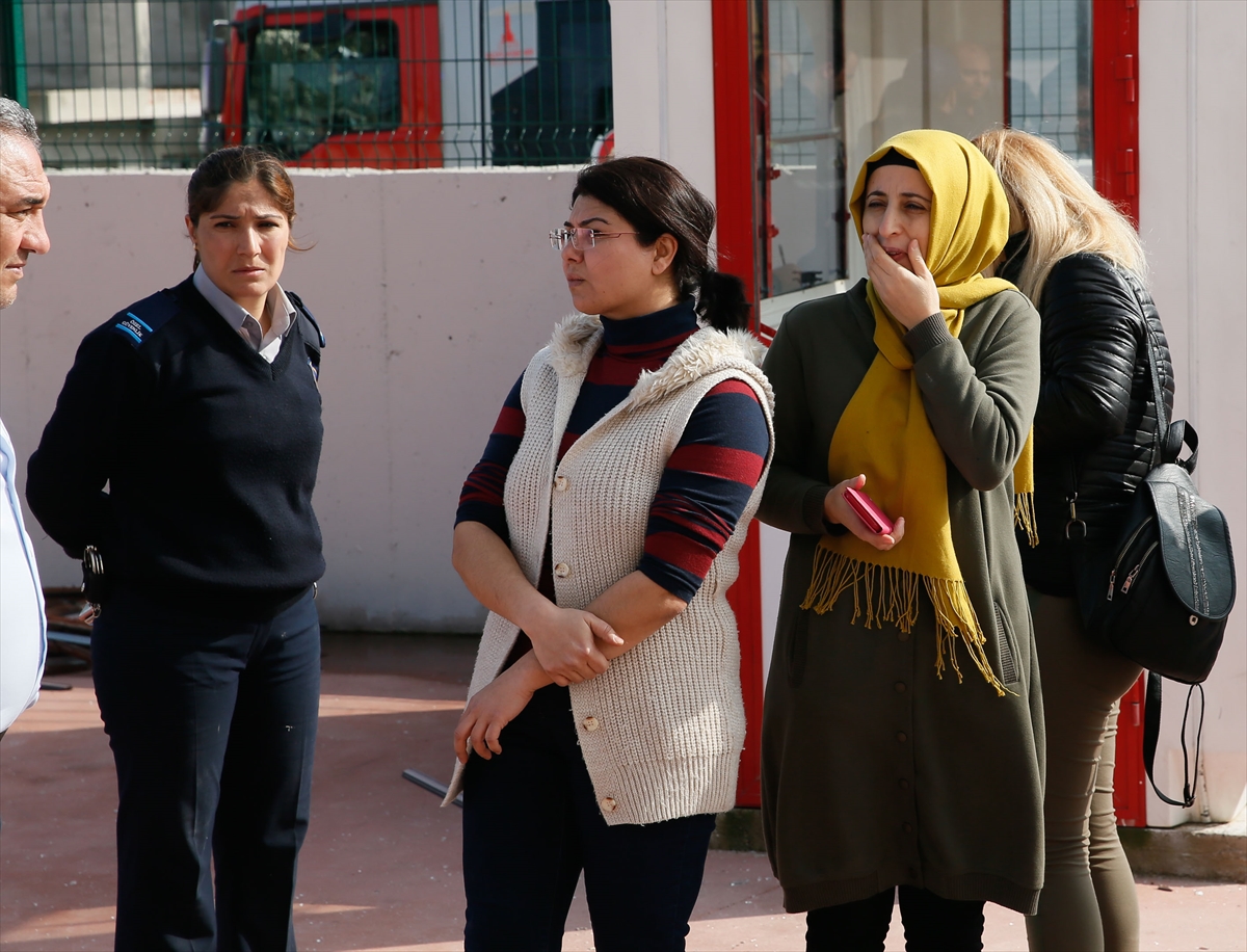 İzmir'de okulda doğalgaz patlaması