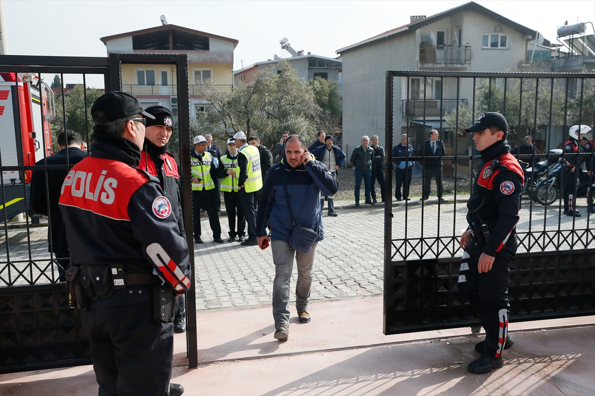 İzmir'de okulda doğalgaz patlaması