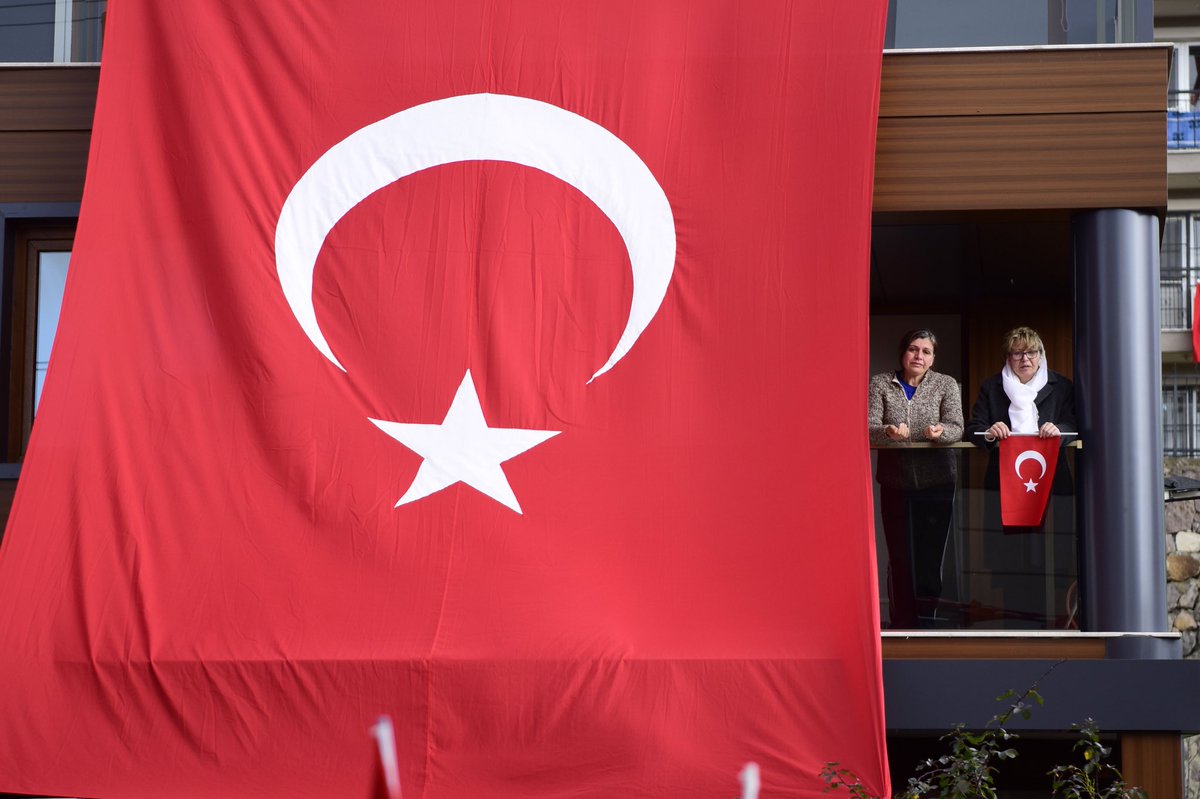 Şehit Pilot Yüzbaşı Karaman son yolculuğuna uğurlandı