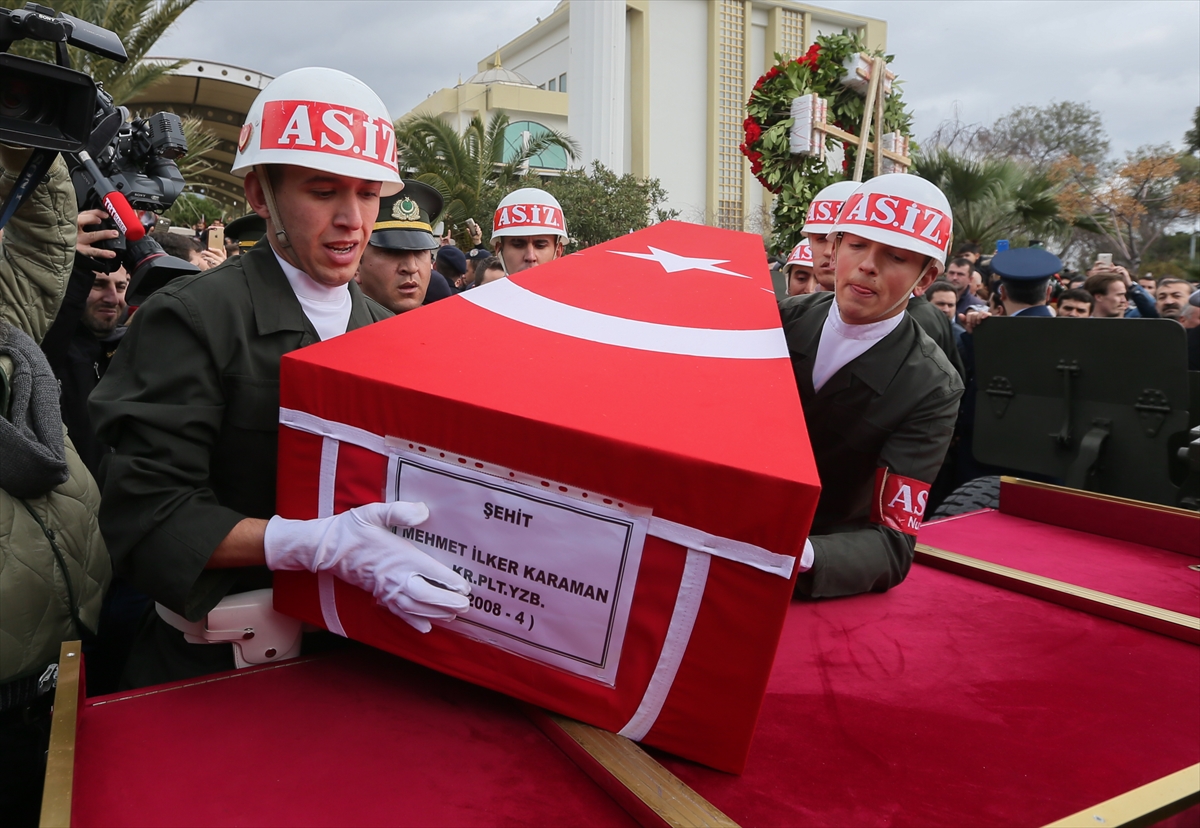 Şehit Pilot Yüzbaşı Karaman son yolculuğuna uğurlandı