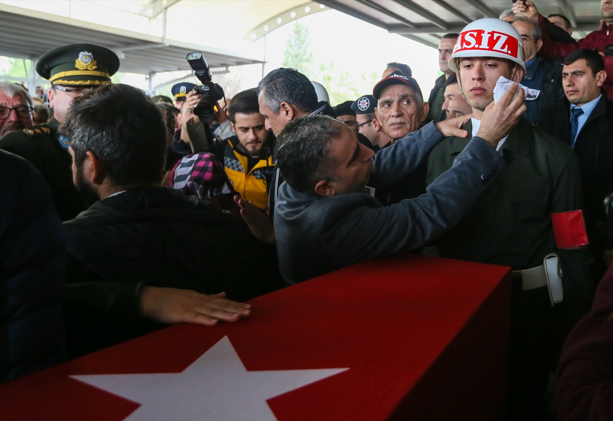Şehit Pilot Yüzbaşı Karaman son yolculuğuna uğurlandı
