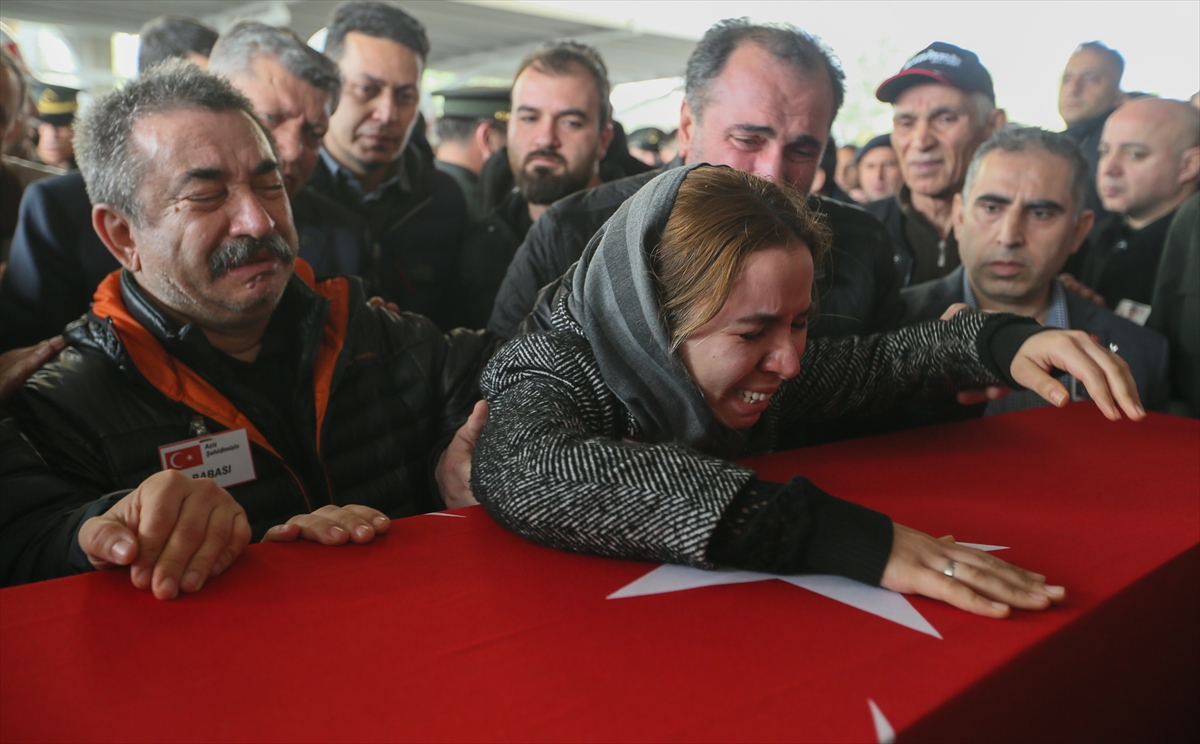 Şehit Pilot Yüzbaşı Karaman son yolculuğuna uğurlandı