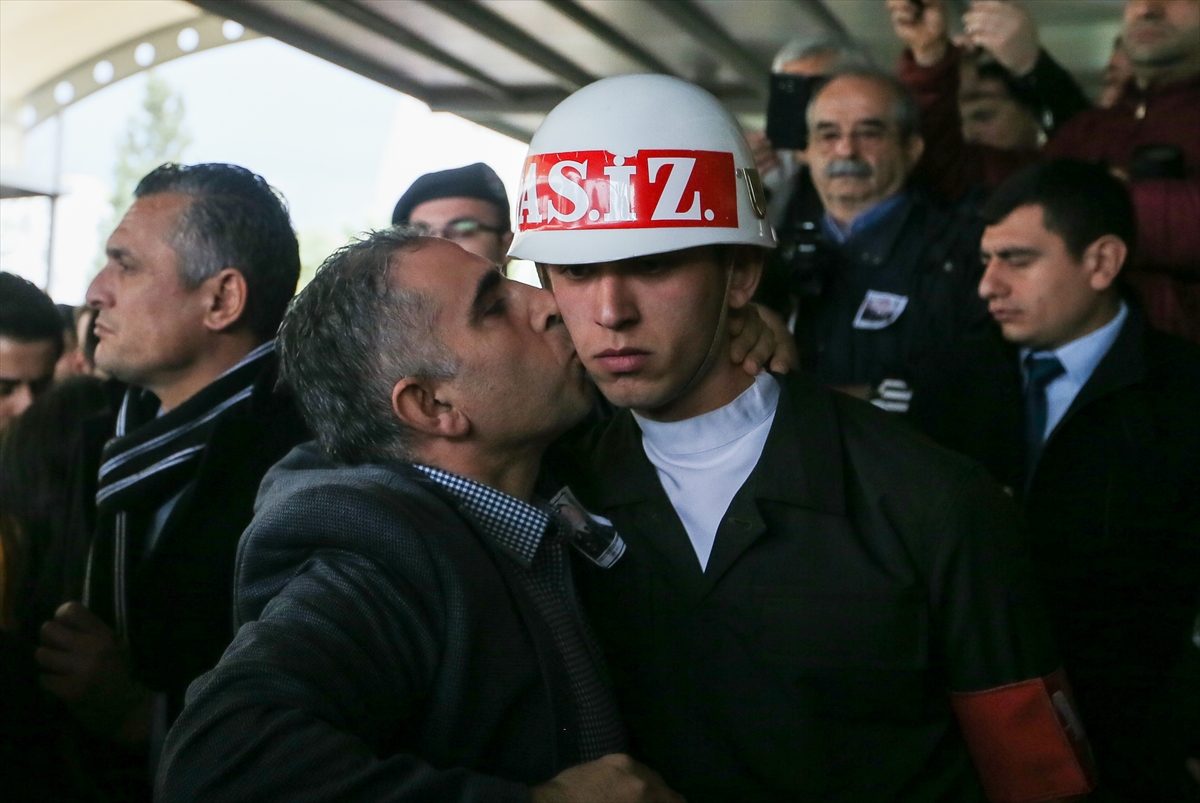 Şehit Pilot Yüzbaşı Karaman son yolculuğuna uğurlandı