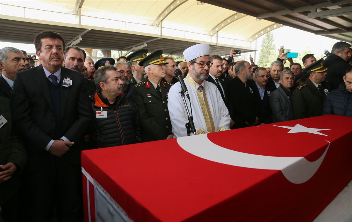 Şehit Pilot Yüzbaşı Karaman son yolculuğuna uğurlandı