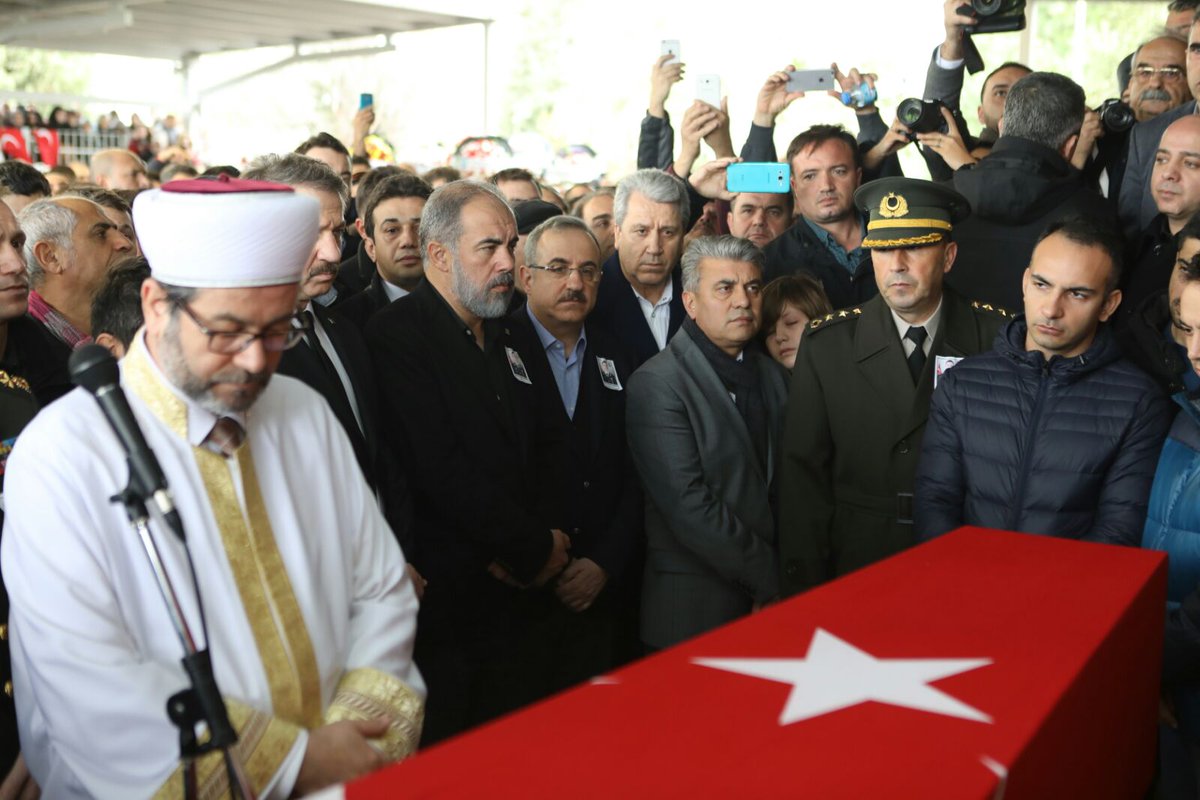 Şehit Pilot Yüzbaşı Karaman son yolculuğuna uğurlandı