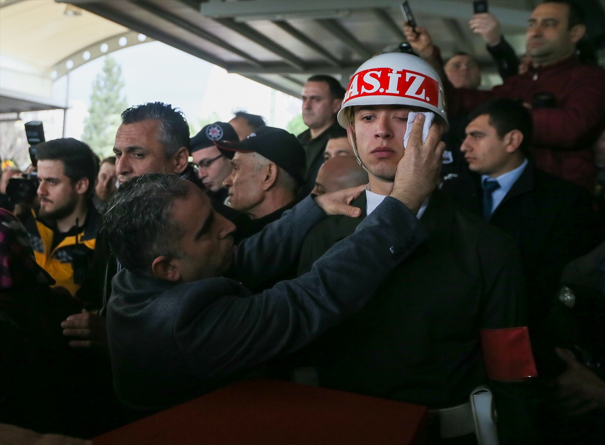 Şehit Pilot Yüzbaşı Karaman son yolculuğuna uğurlandı