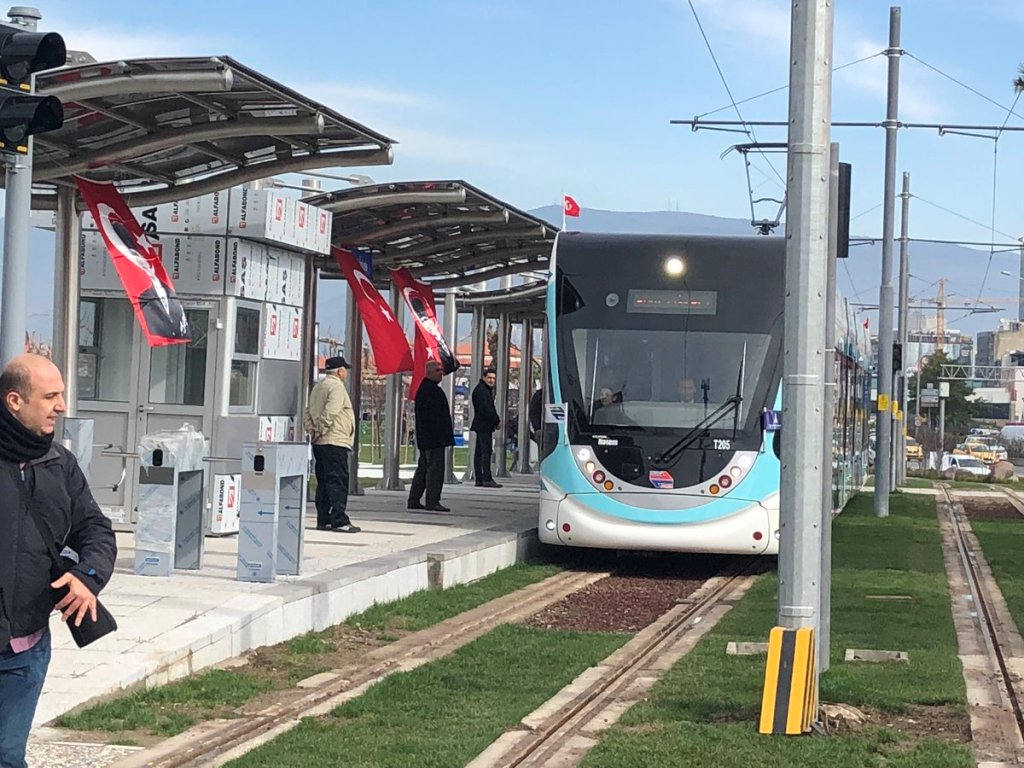 Konak Tramvayı'nda test sürüşü başladı