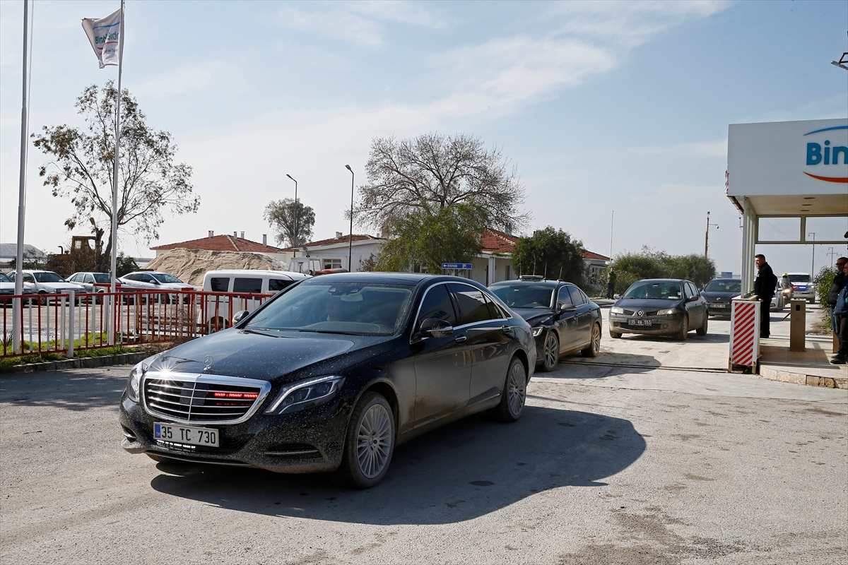 İzmir'de askeri eğitim uçağı düştü: 2 şehit