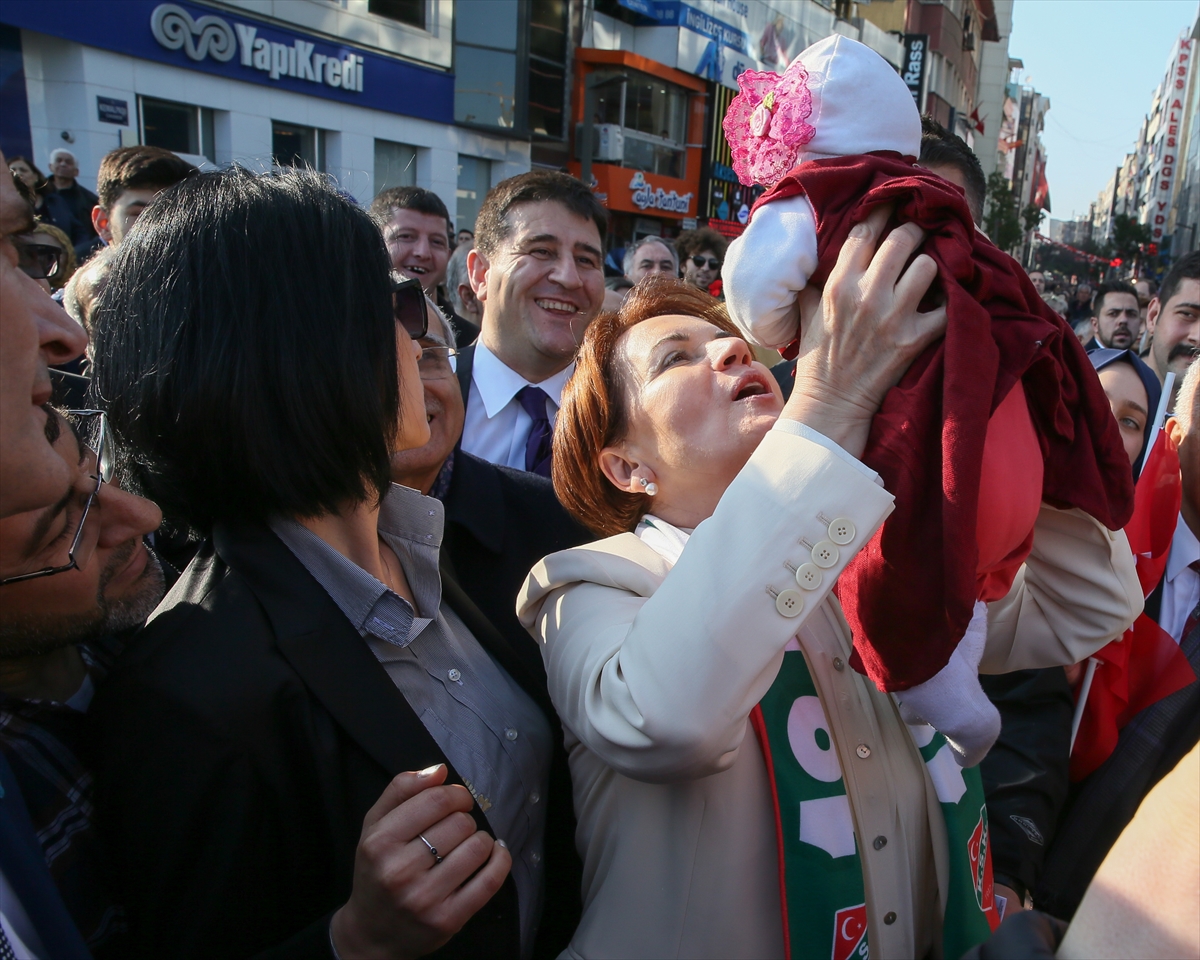 İYİ Parti İzmir'de Akşener heyecanı