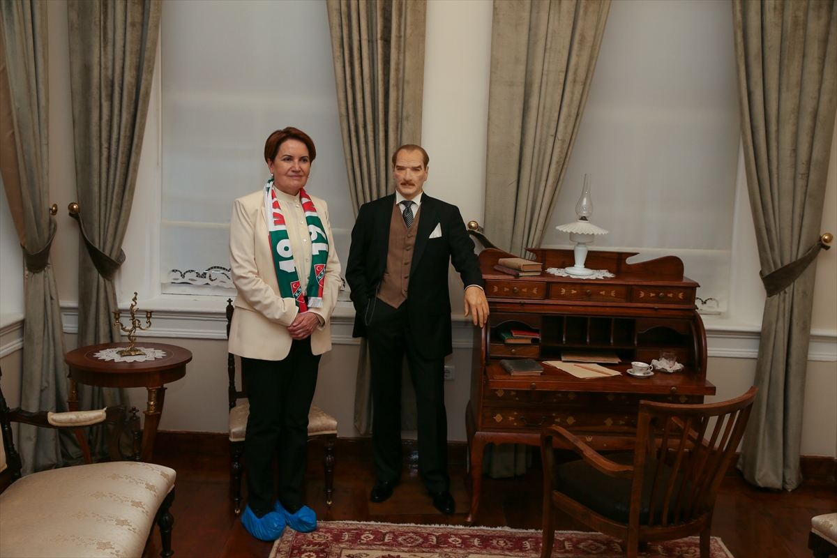 İYİ Parti İzmir'de Akşener heyecanı
