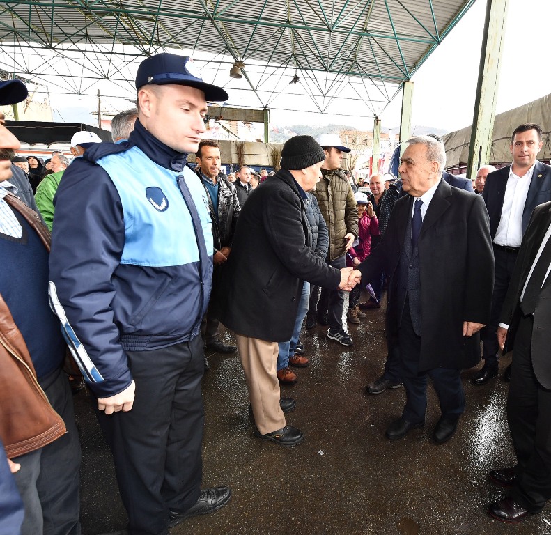 Büyükşehirden geleceğe 3.5 milyon fidan