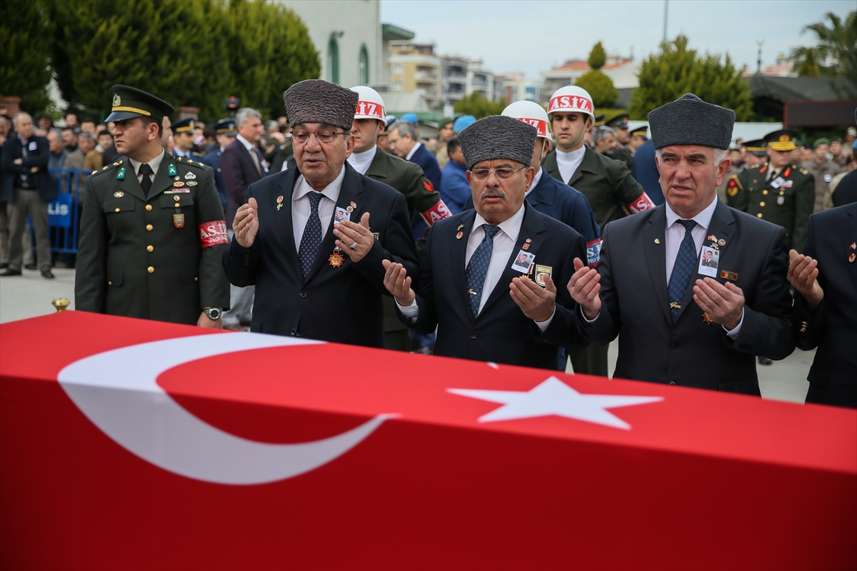 İzmir şehidini uğurladı
