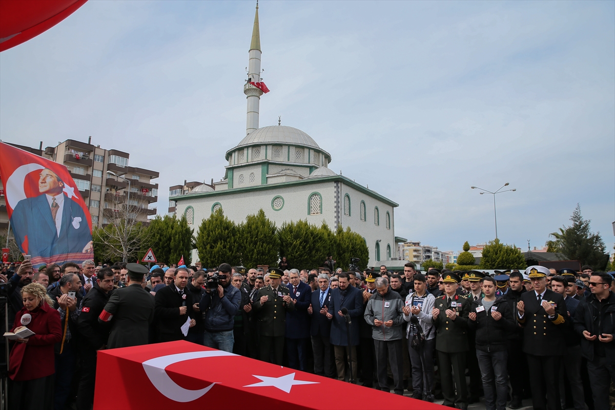 İzmir şehidini uğurladı