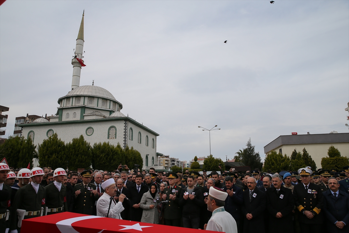 İzmir şehidini uğurladı