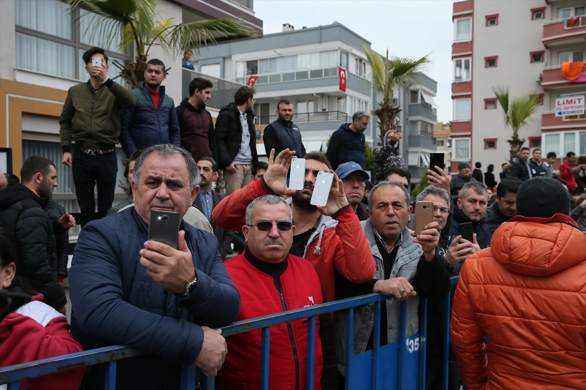 İzmir şehidini uğurladı