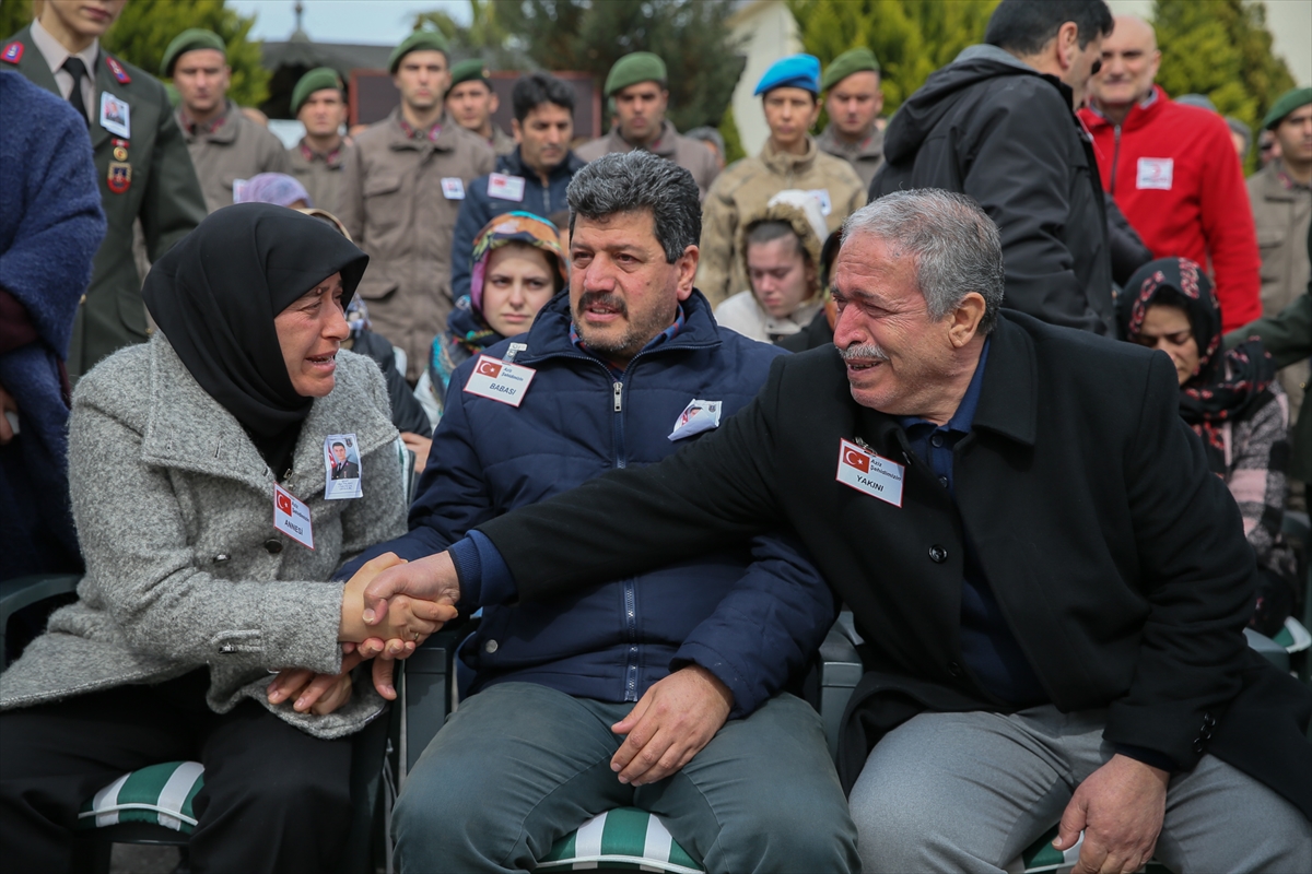 İzmir şehidini uğurladı