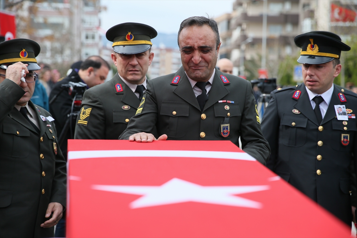 İzmir şehidini uğurladı