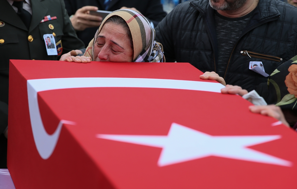 İzmir şehidini uğurladı