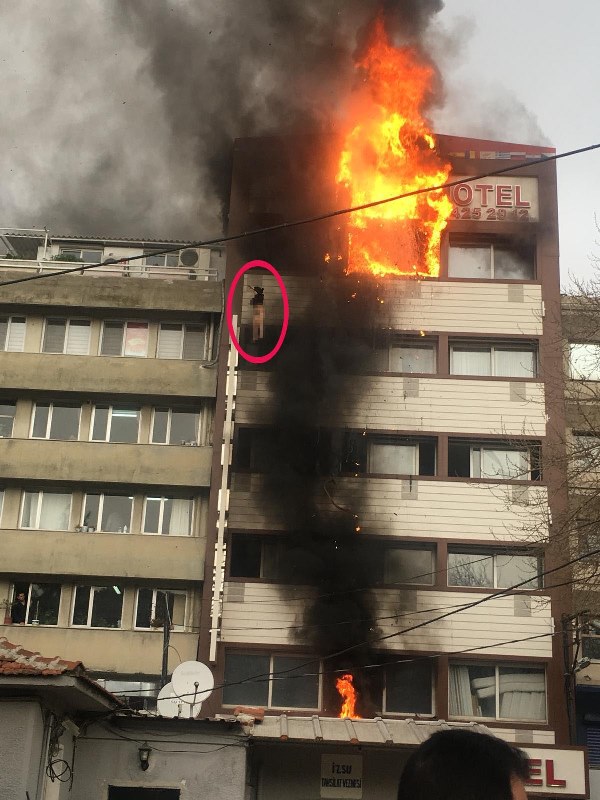 Otelde yangın dehşeti
