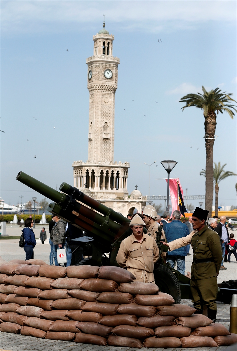 Konak Meydanı'nda Çanakkale cephesi