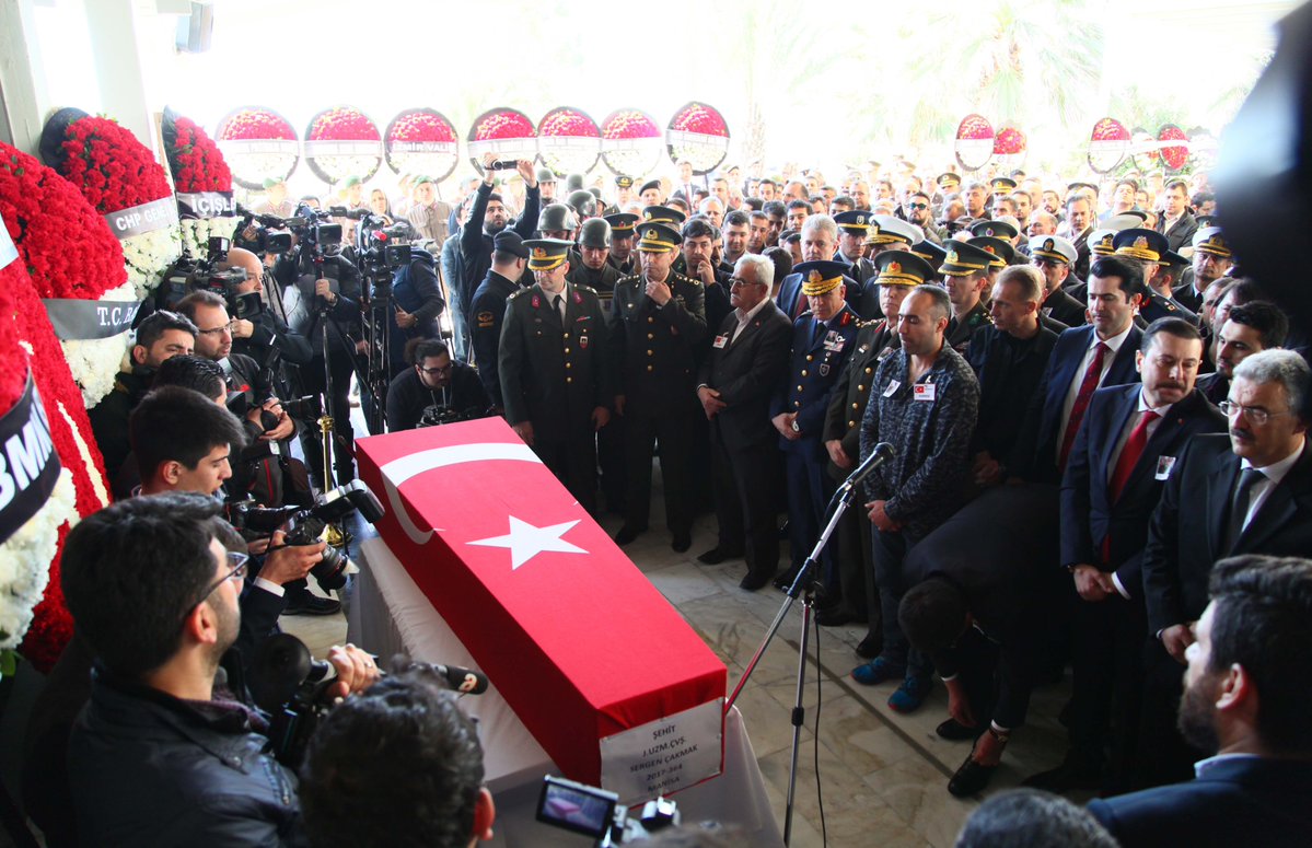 İzmir şehidini uğurladı