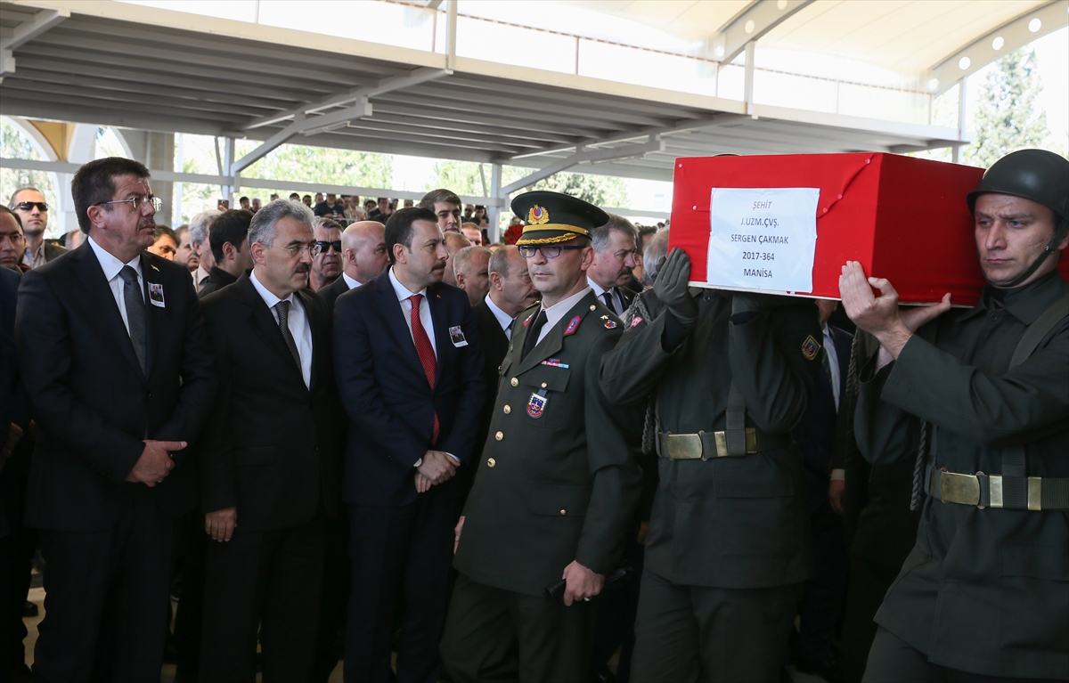 İzmir şehidini uğurladı
