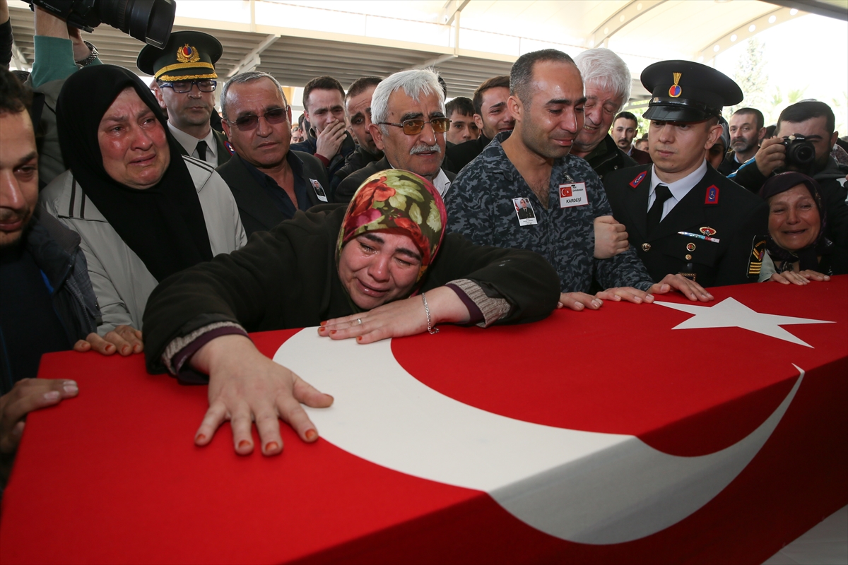 İzmir şehidini uğurladı