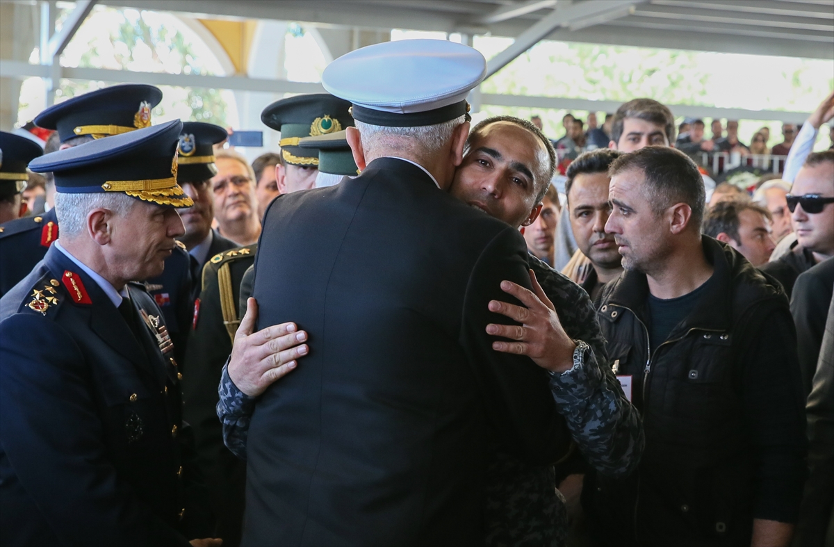 İzmir şehidini uğurladı