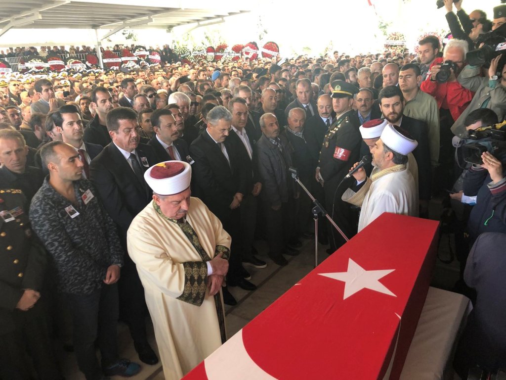 İzmir şehidini uğurladı