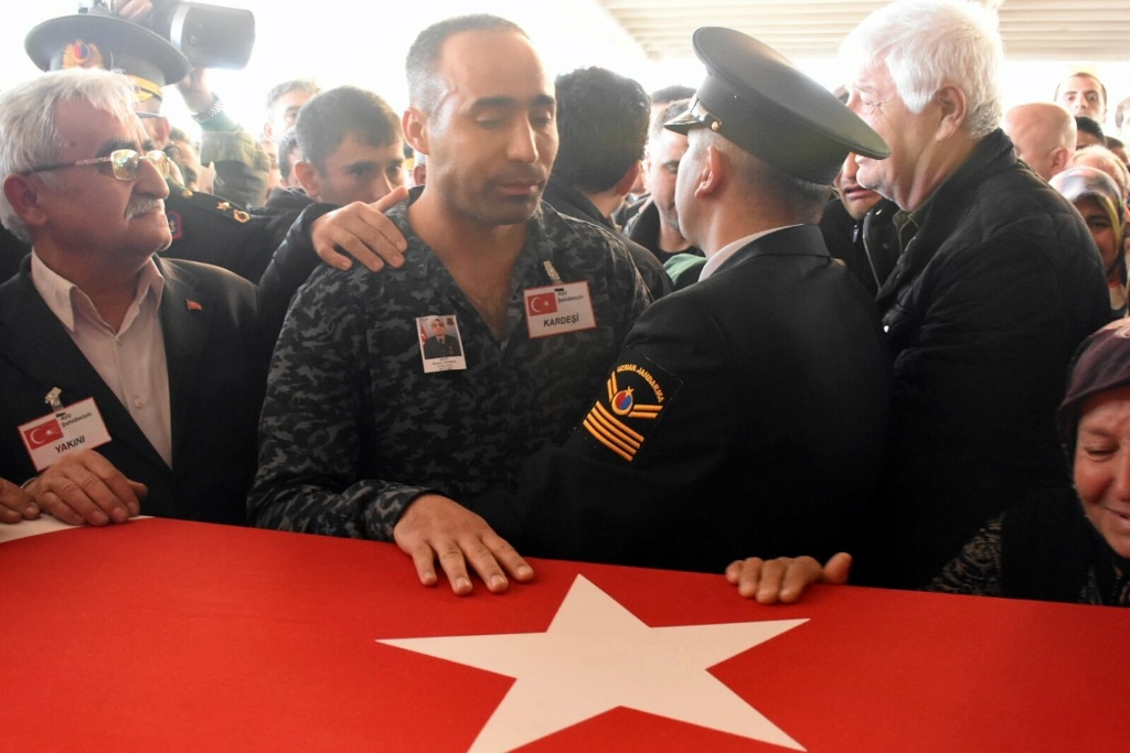 İzmir şehidini uğurladı