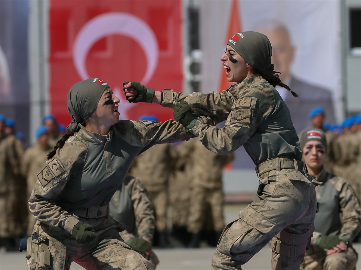 'Teröristlerin kabusu' uzman erbaşlar yemin etti