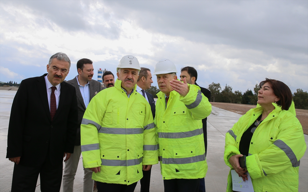 Bakan Arslan İzmir'de...