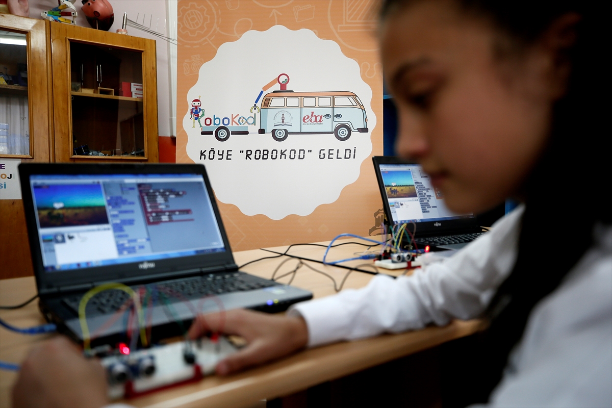 İzmir'de 'robotik' eğitim dönemi