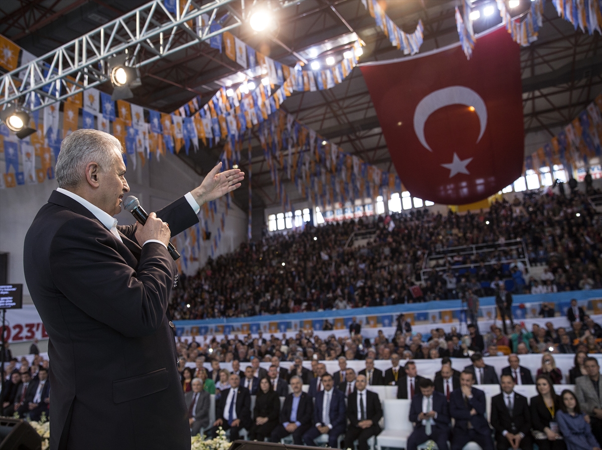 Başbakan Yıldırım İzmir'de