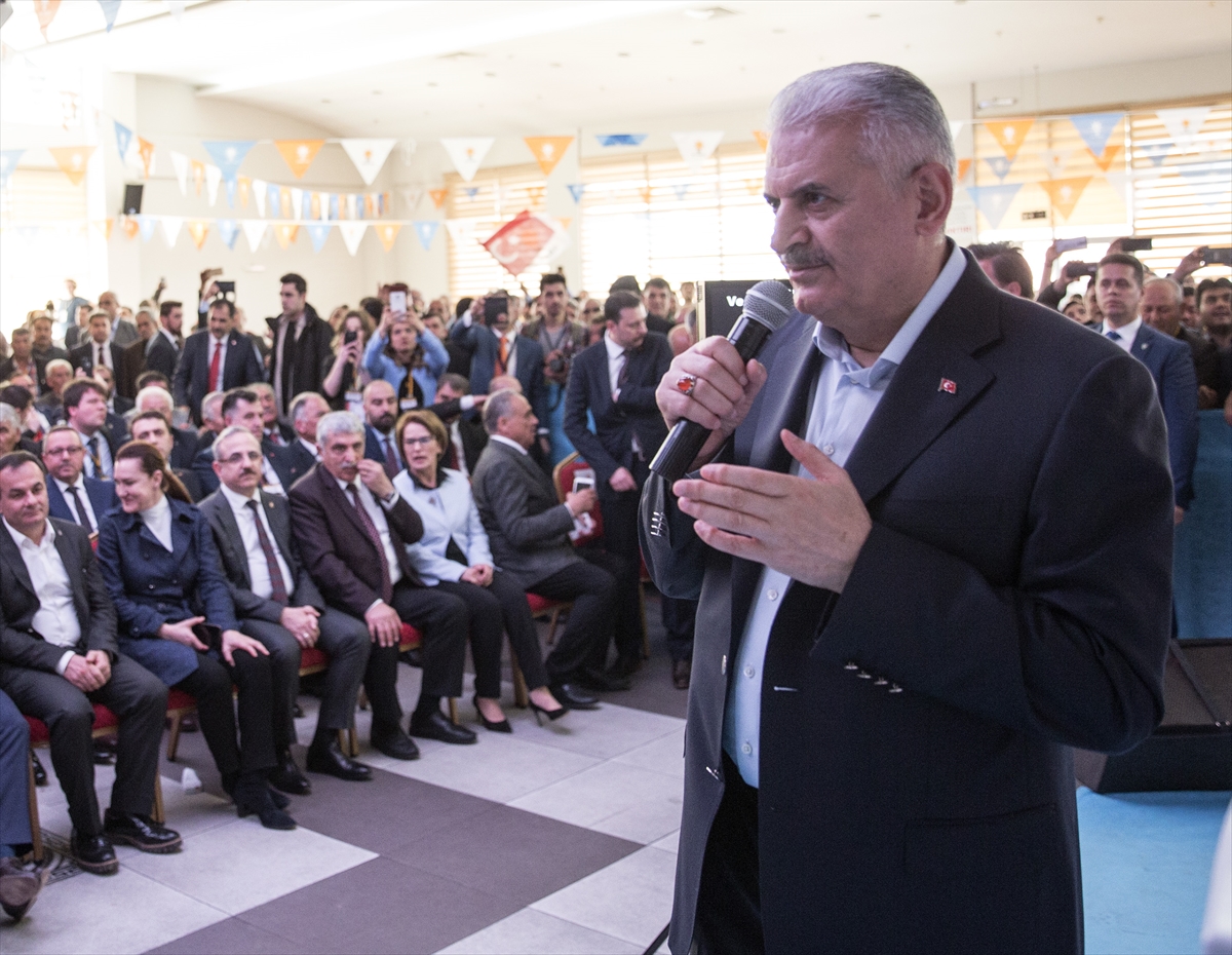 Başbakan Yıldırım İzmir'de