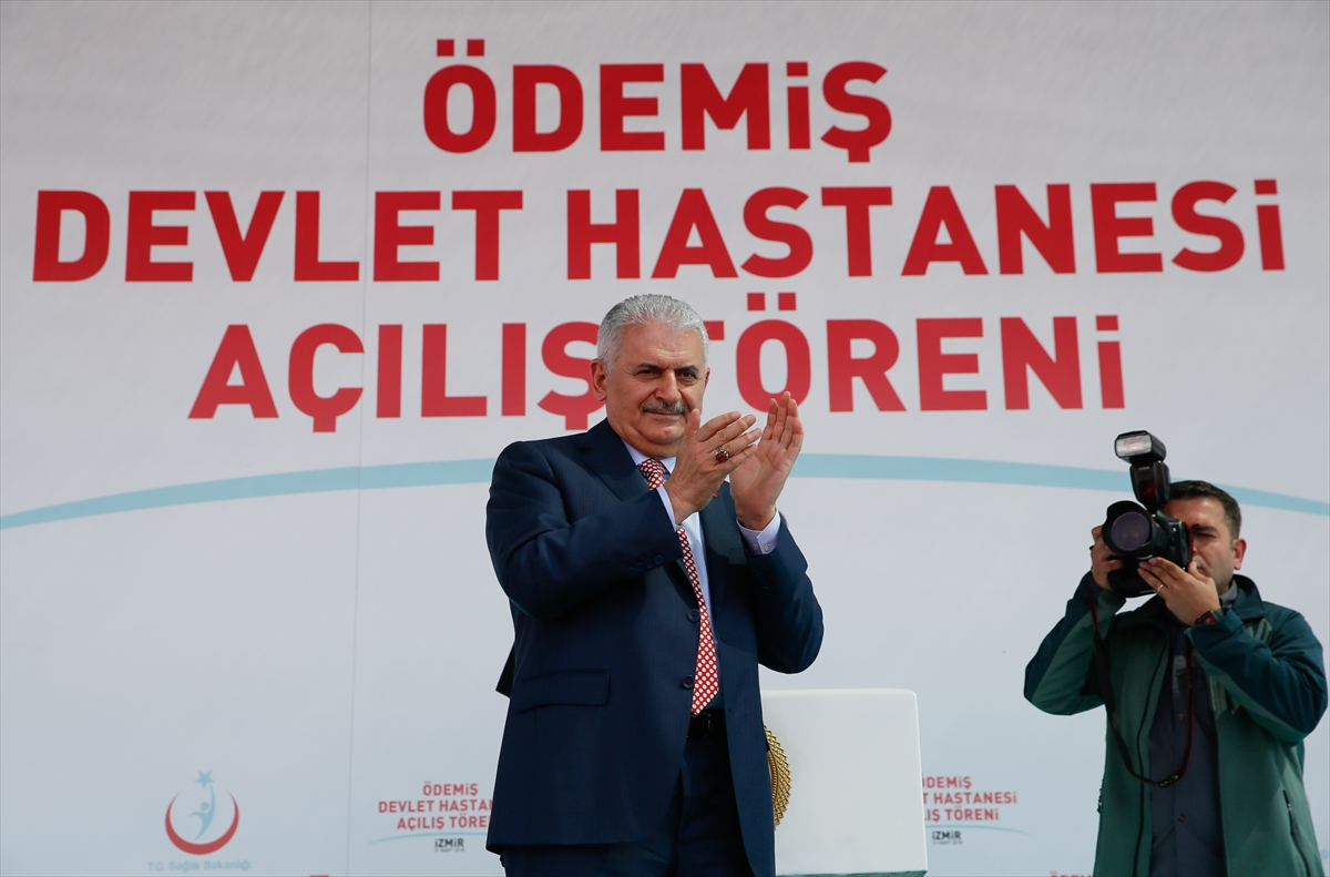 Başbakan Yıldırım İzmir'de
