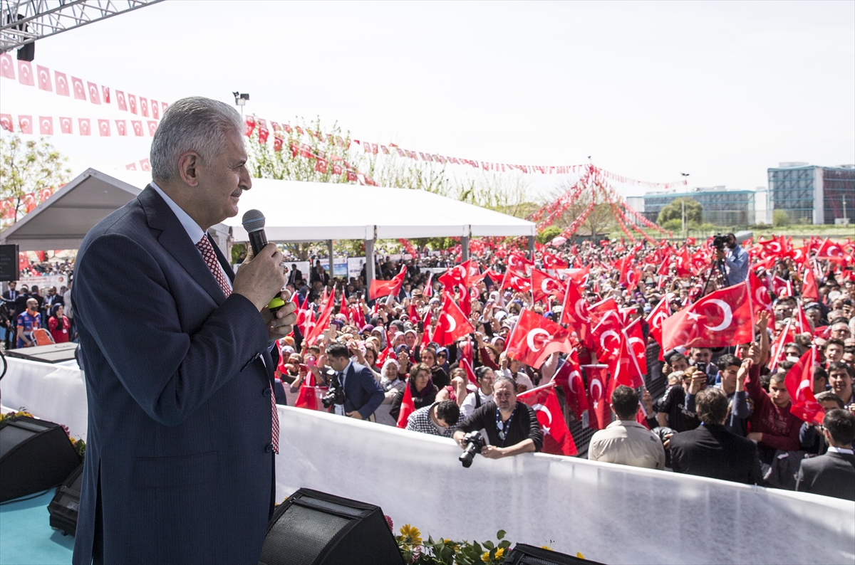 Başbakan Yıldırım İzmir'de