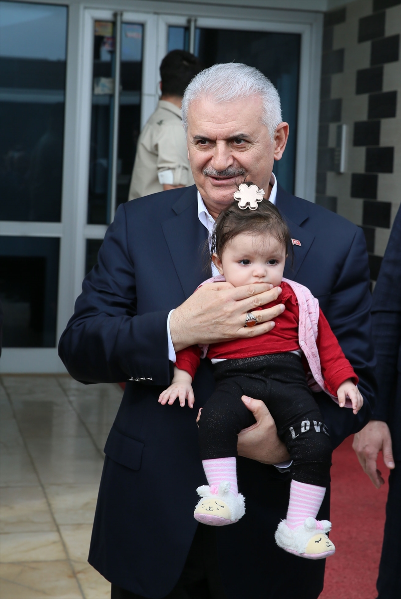 Başbakan Yıldırım İzmir'de