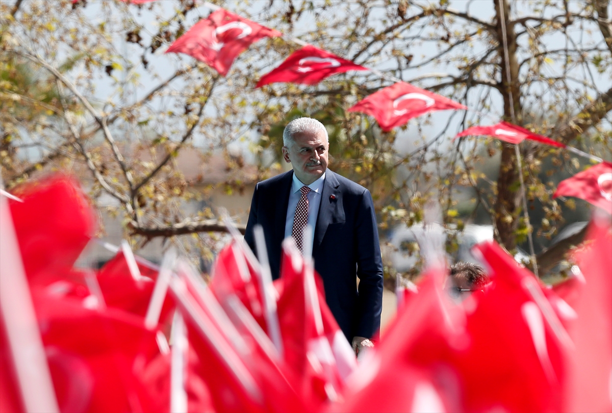 Başbakan Yıldırım İzmir'de