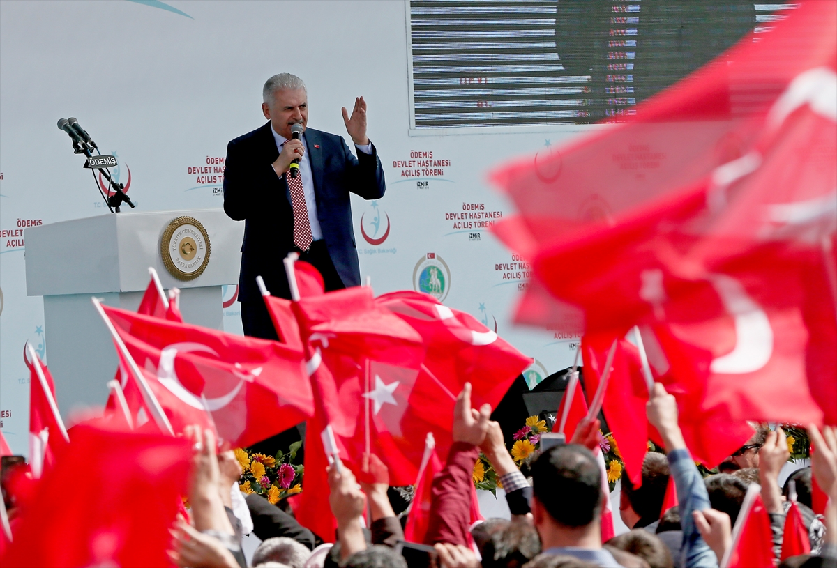 Başbakan Yıldırım İzmir'de