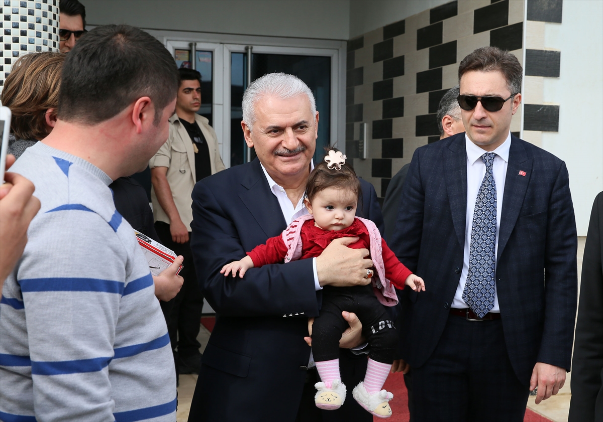 Başbakan Yıldırım İzmir'de