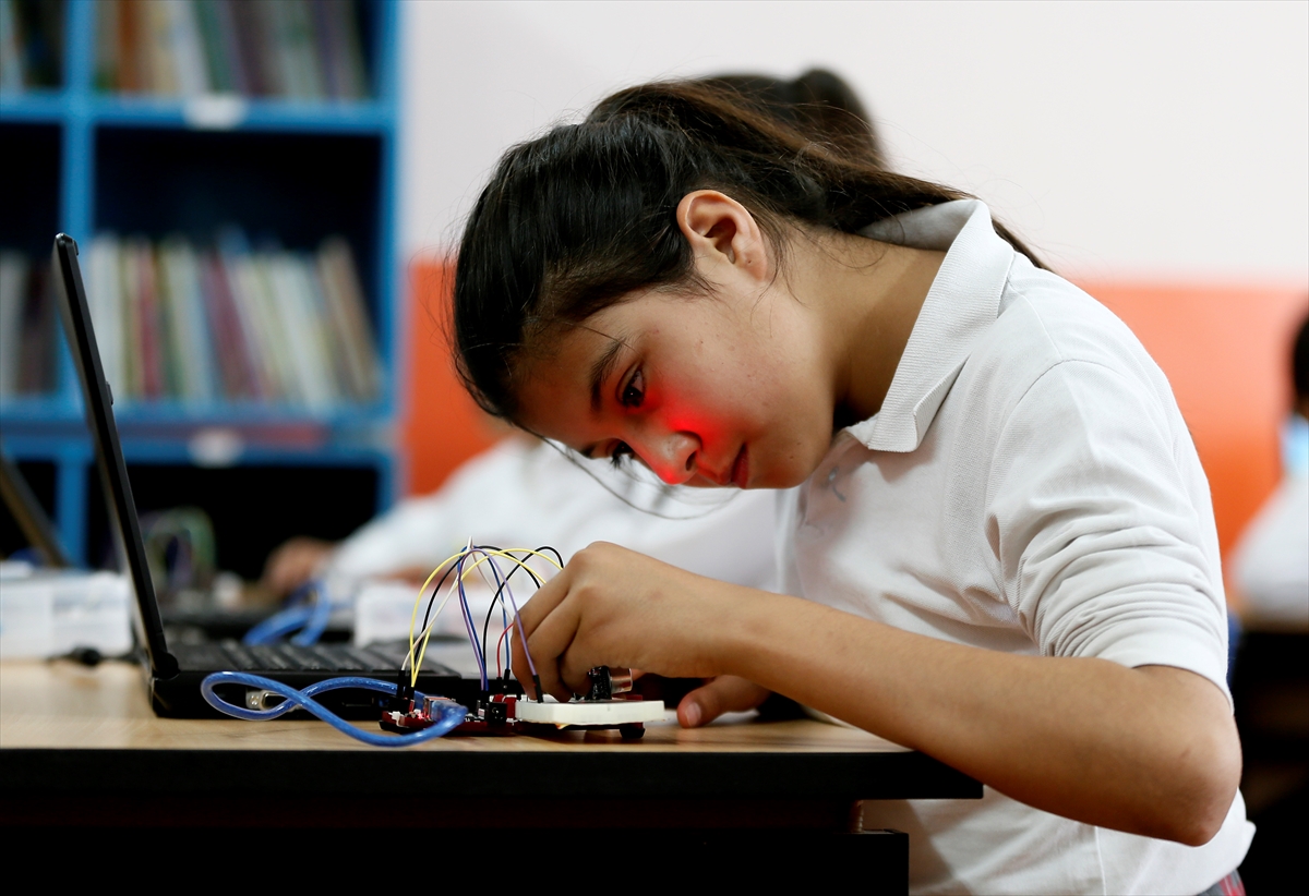 İzmir'de 'robotik' eğitim dönemi