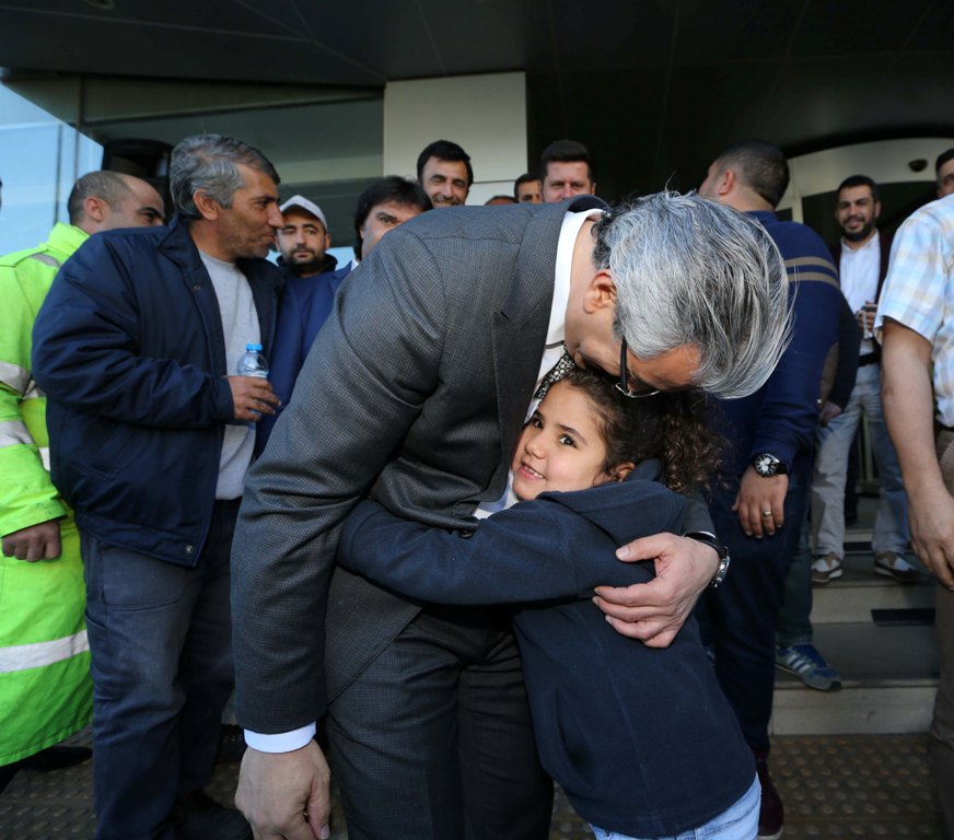 İşçilerden Akpınar’a sürpriz ziyaret