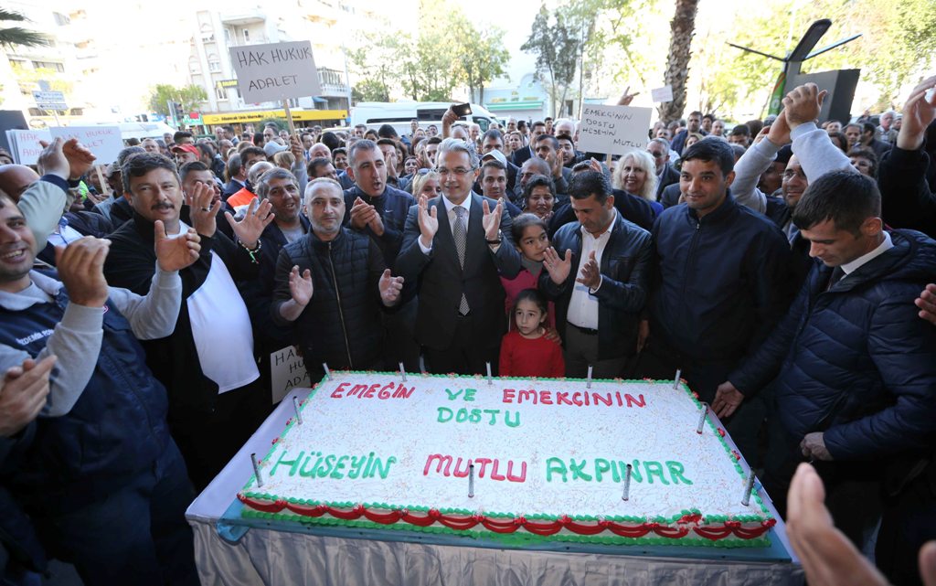 İşçilerden Akpınar’a sürpriz ziyaret