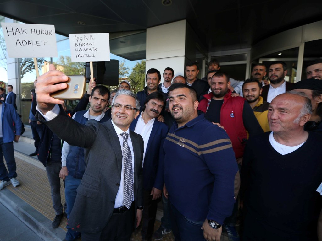 İşçilerden Akpınar’a sürpriz ziyaret