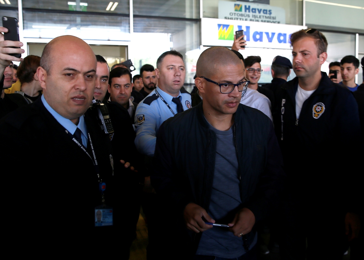 Alex de Souza, İzmir'de