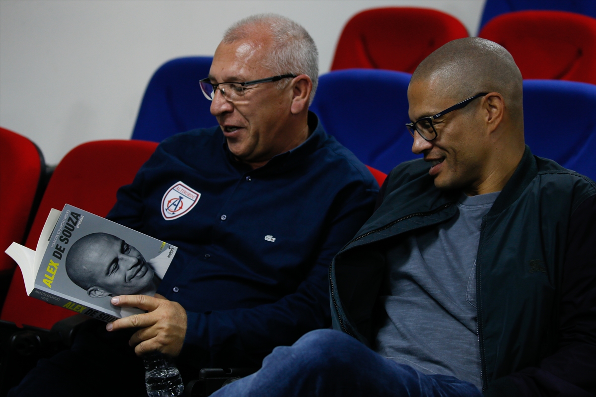 Alex de Souza, İzmir'de