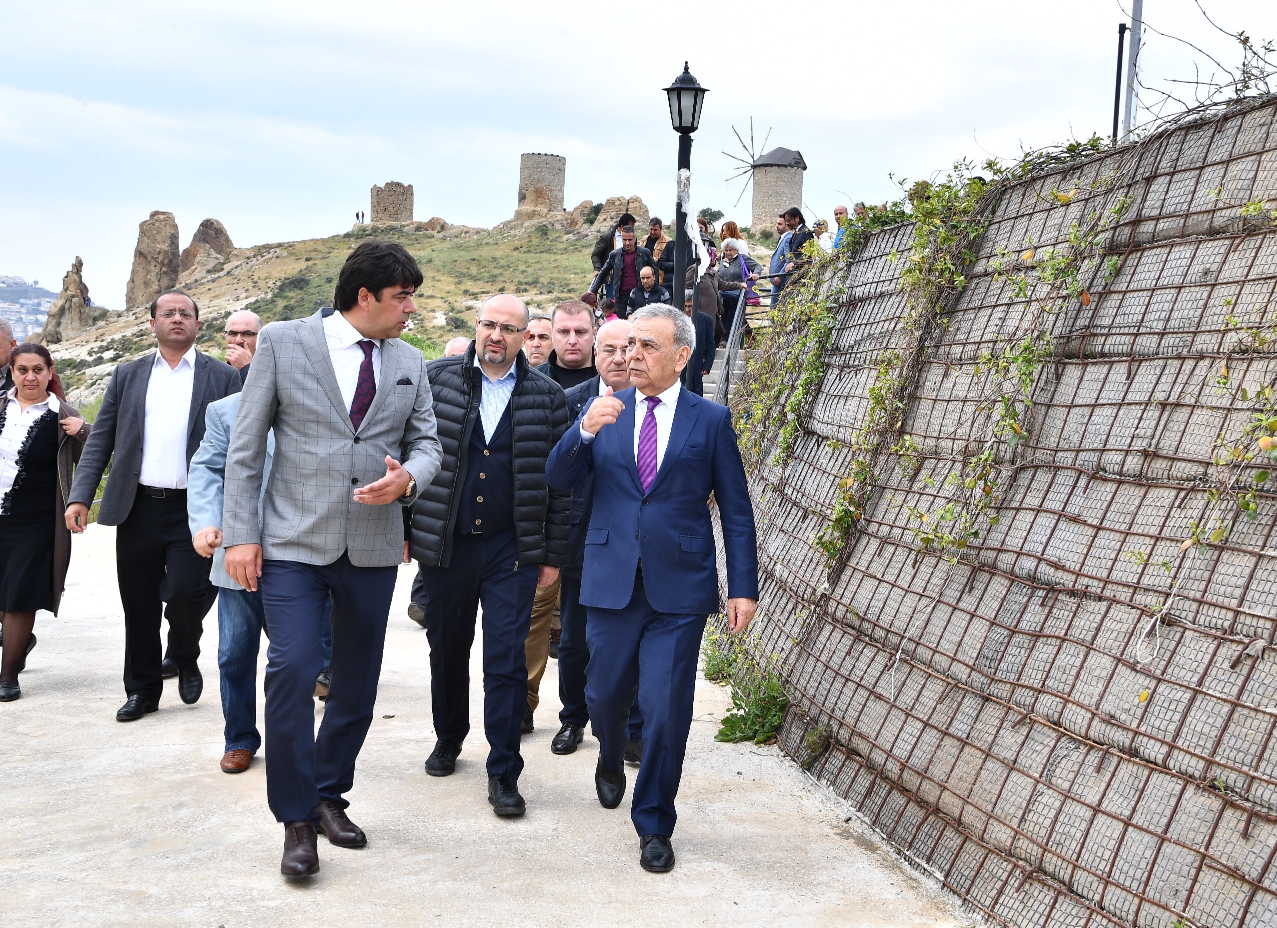 Foça'da çifte açılış